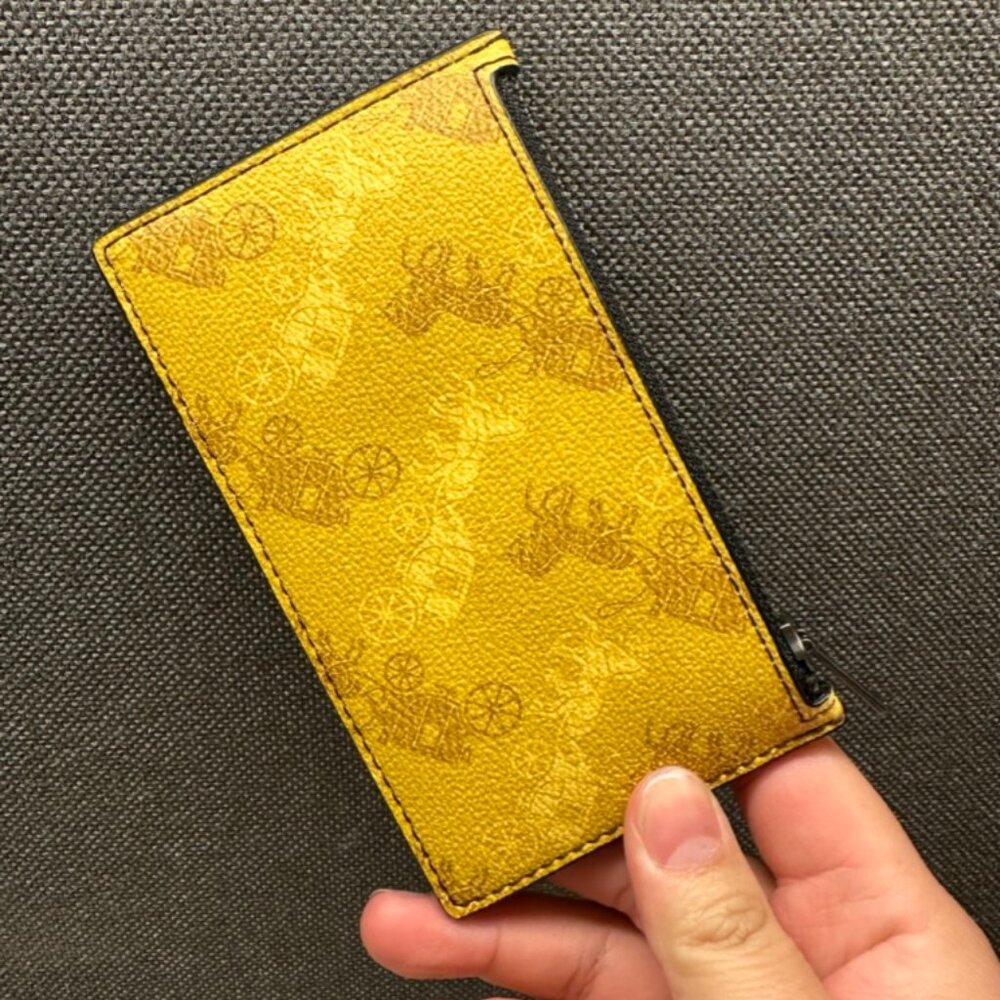 NWT! RARE! Coach F84740 Zip Card Case With Horse & Carriage Print In Yellow - Picture 3 of 6
